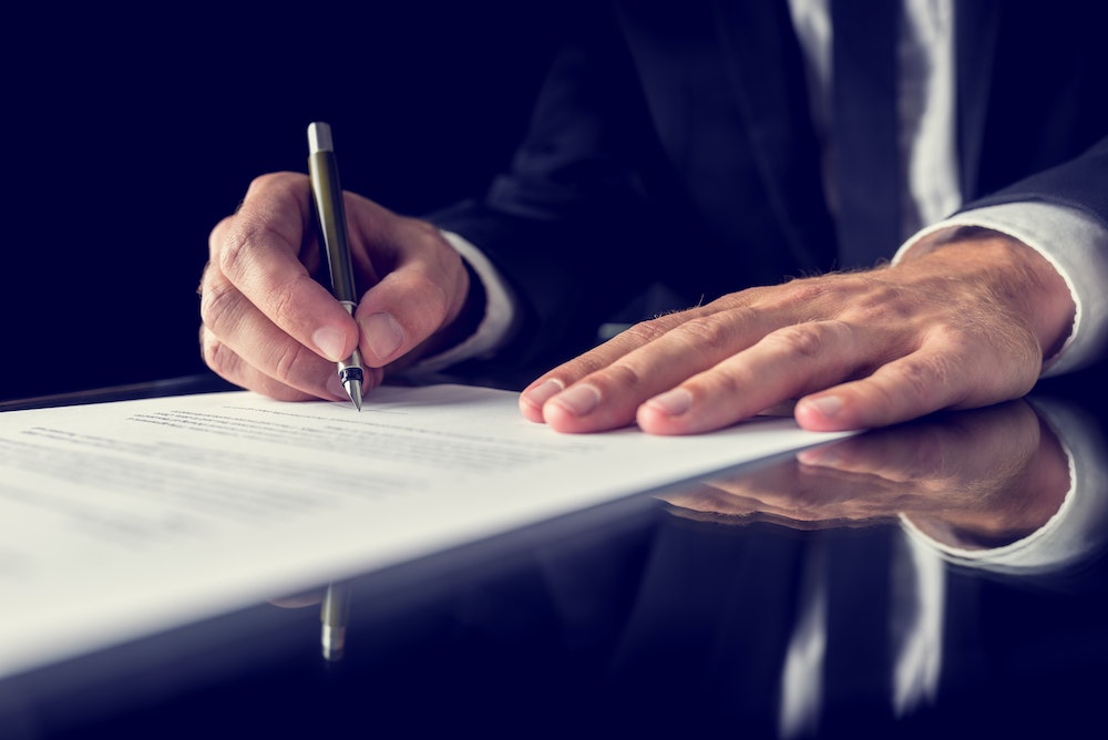 Comprendre les Visites et Saisies Domiciliaires: Un Guide Juridique Approfondi