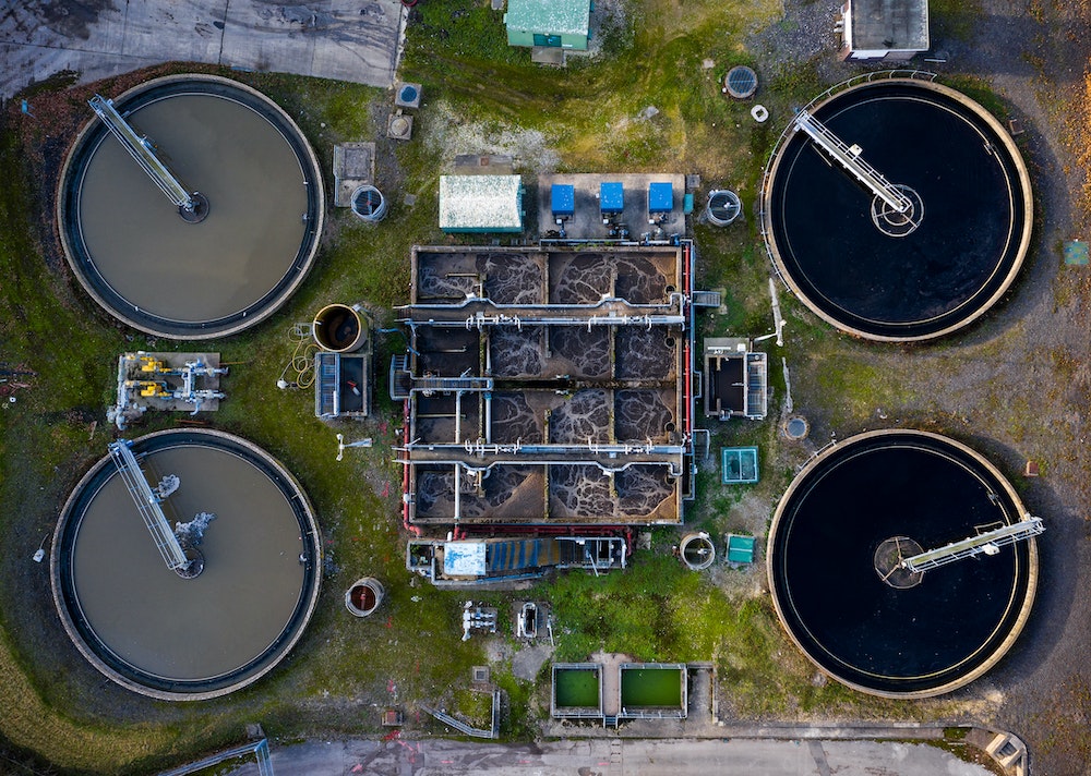 Assainissement des eaux usées domestiques : Comprendre la loi et ses enjeux