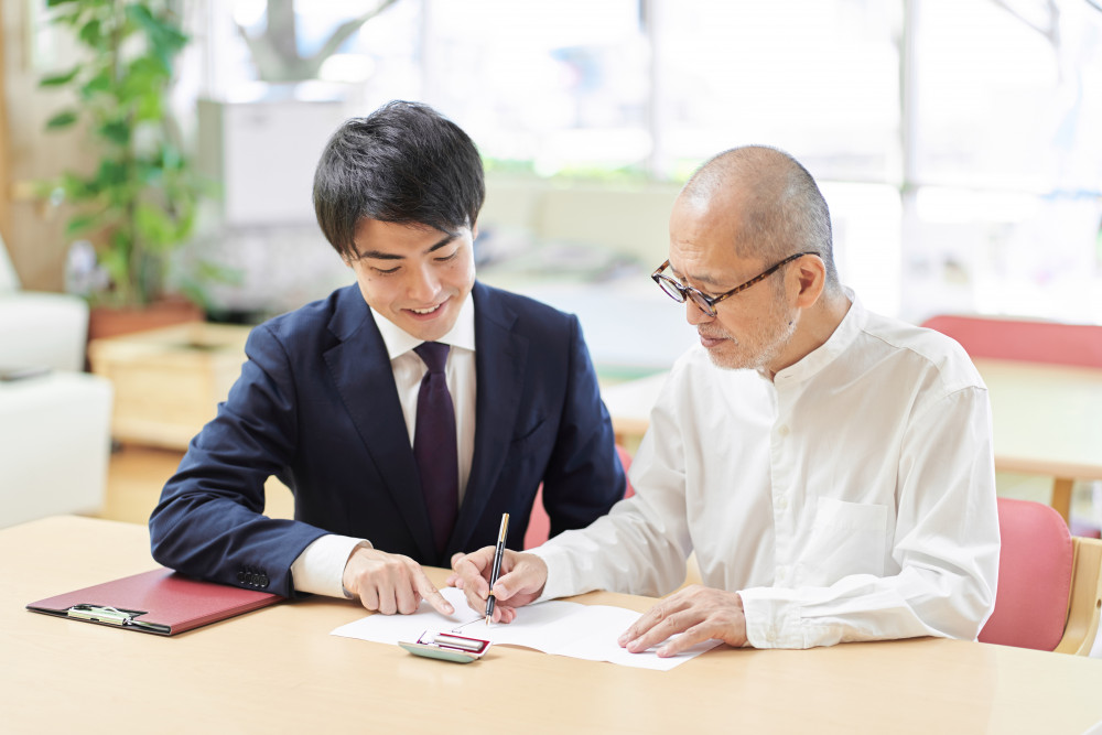 Abus de faiblesse et succession : comment s'y prendre ?