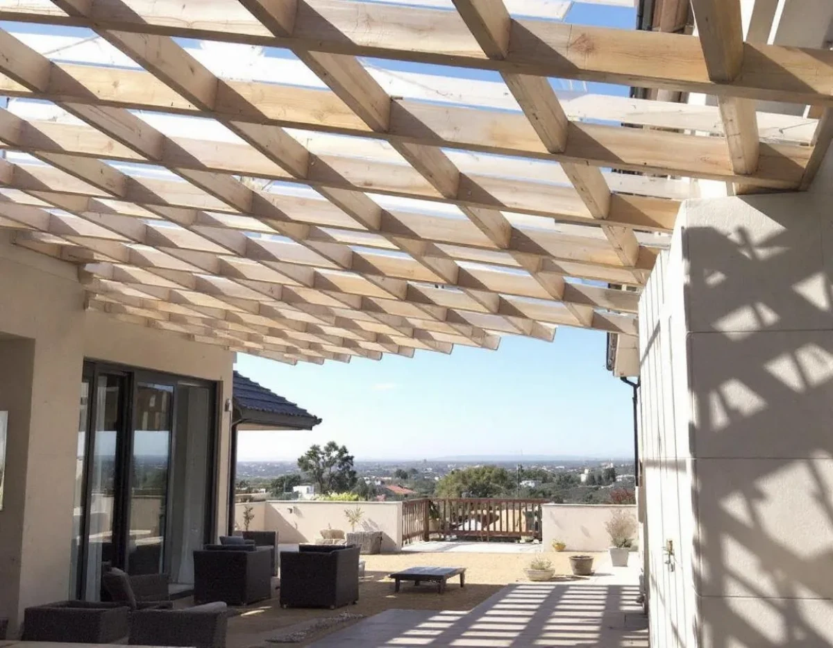 Pergolas et Oppositions Abusives : Quand le Droit de la Construction est Détourné